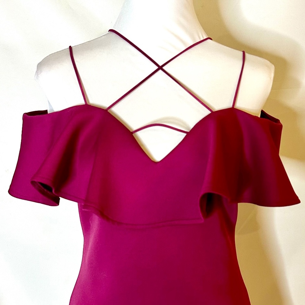 GUESS Ruffle Off Shoulder Mara Dress - Picture 9 of 9